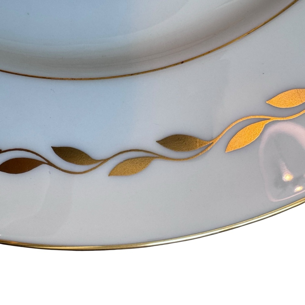 LENOX GOLDEN WREATH Dinner Plate 10.5" Set Of 2 - Picture 2 of 4